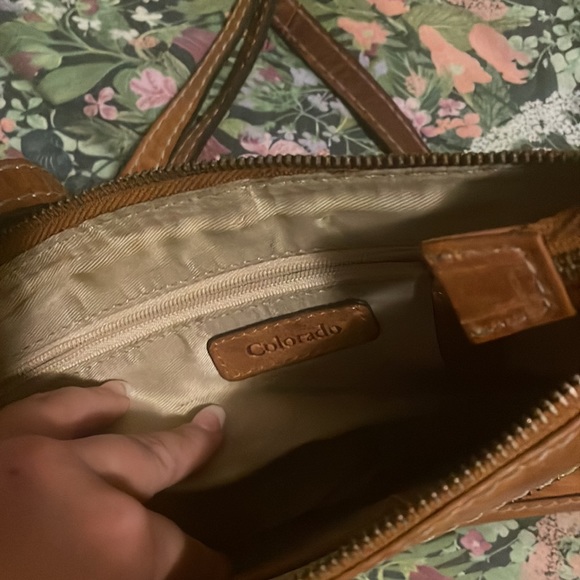 Leather Colorado branded crossbody bag, satchel style - Picture 3 of 3